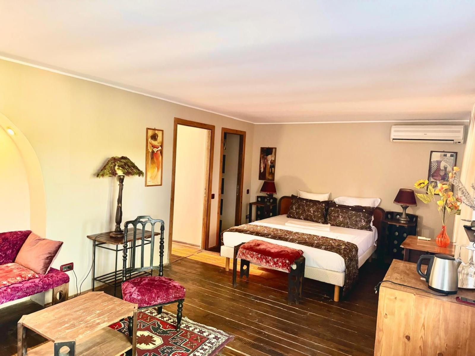 Domeniile Clos Des Colombes Douazeci si Trei August Bagian luar foto